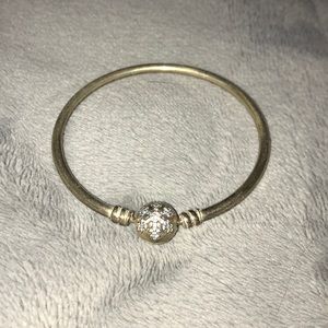 PANDORA limited edition snowflake bracelet